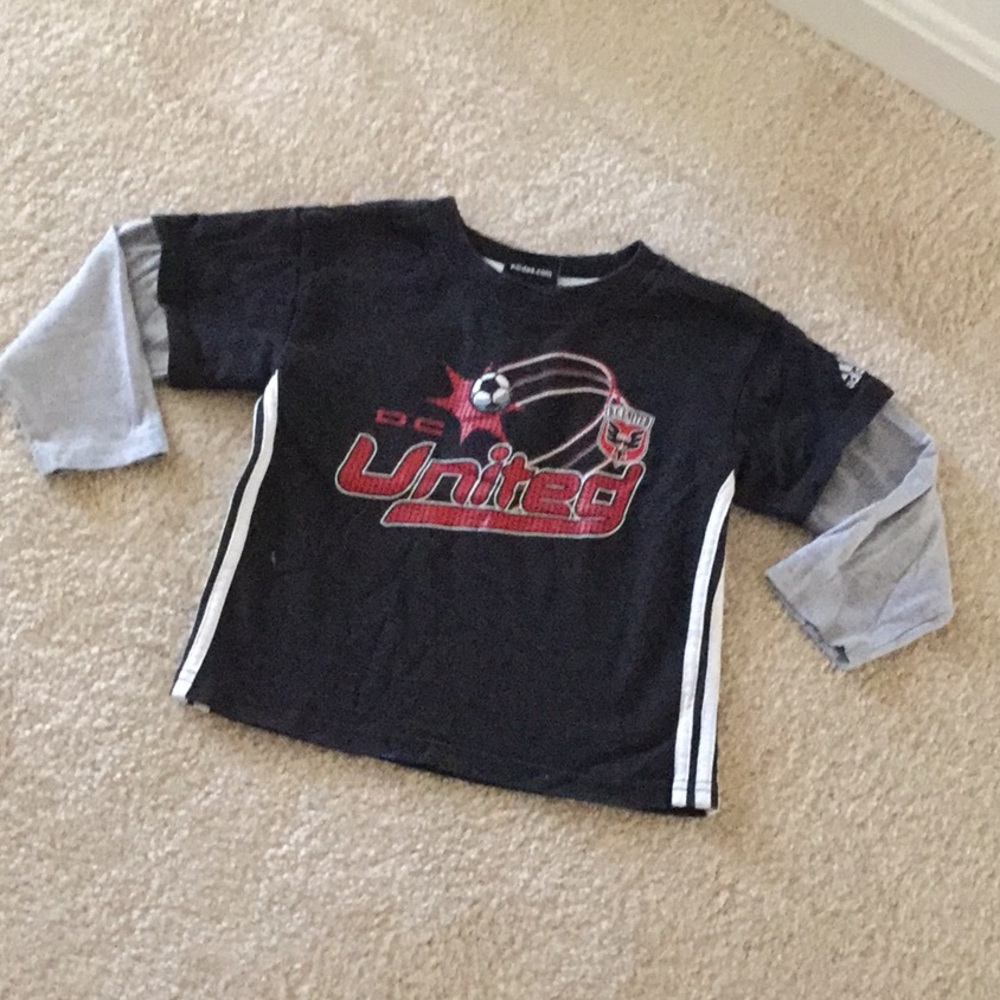 D.C. UNITED Long Sleeve Shirt. Size Small